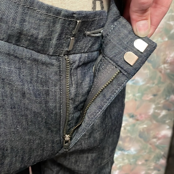 **Vince 100% Linen Cargo Pants – Jean Look - Picture 5 of 9